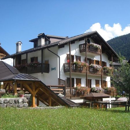 Albergo Ombrettola Falcade Luaran gambar