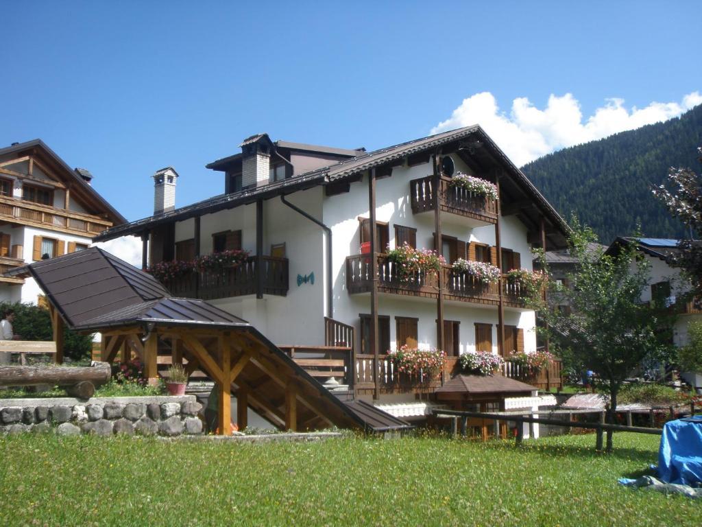 Albergo Ombrettola Falcade Luaran gambar